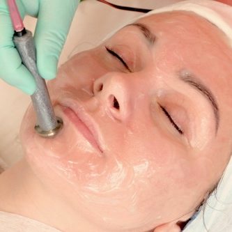 Facial â three sessions of Diamond Microdermabrasion