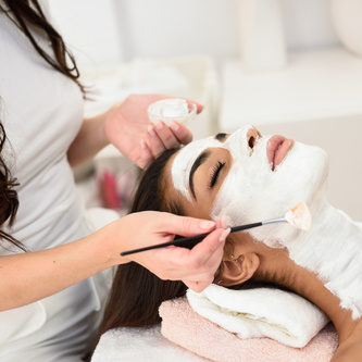 Mandelic acid chemical peel for face, neck and decolletage - six session